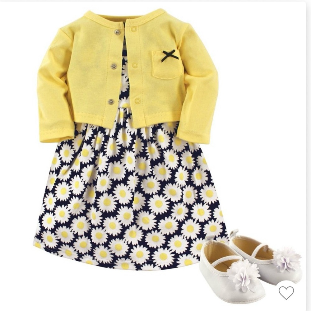 Beautiful Hudson Baby Yellow and White Daisy Matching Set